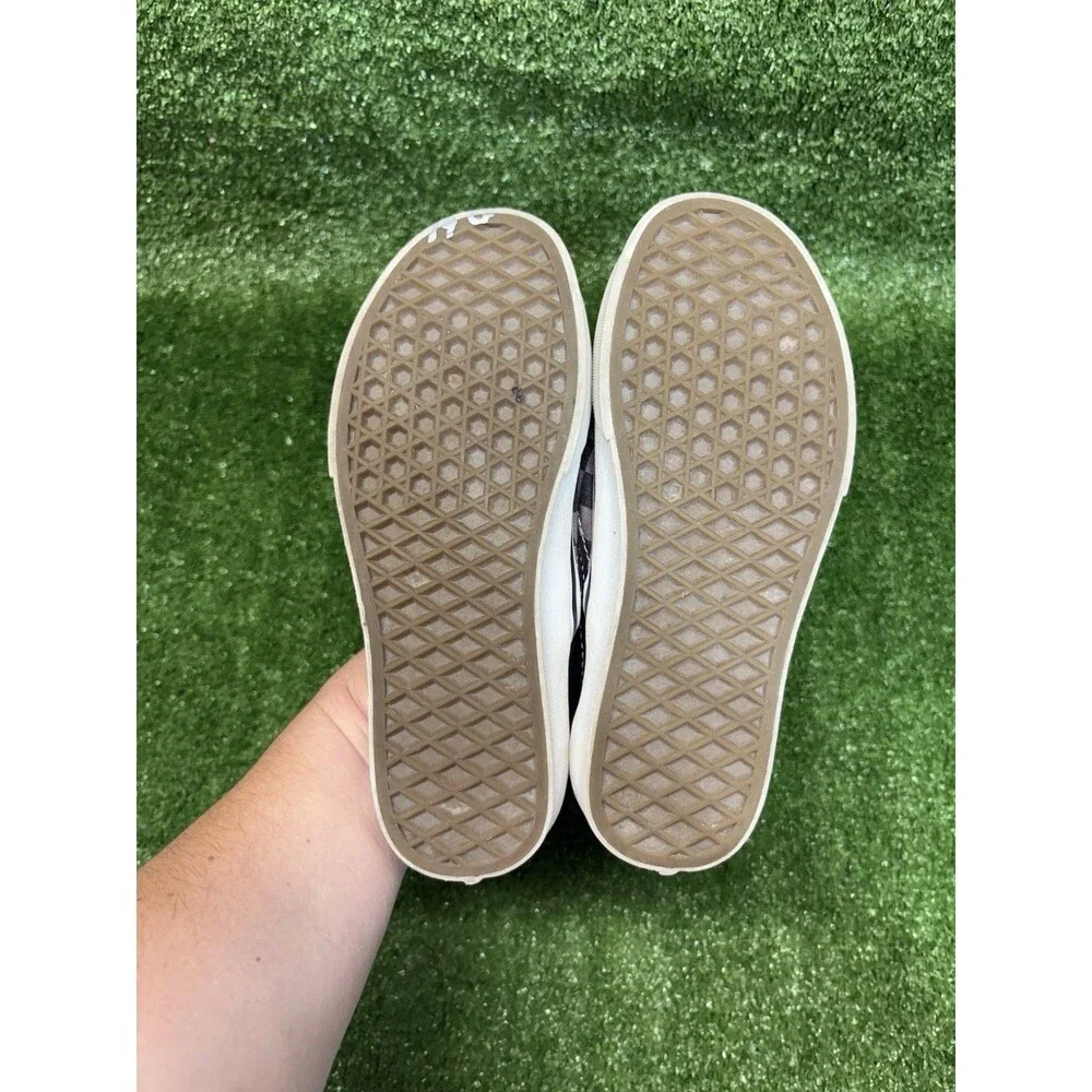 Vans Classic Slip-On Womens Size 5.5 Gray Black Athletic Skate Shoes Sneakers